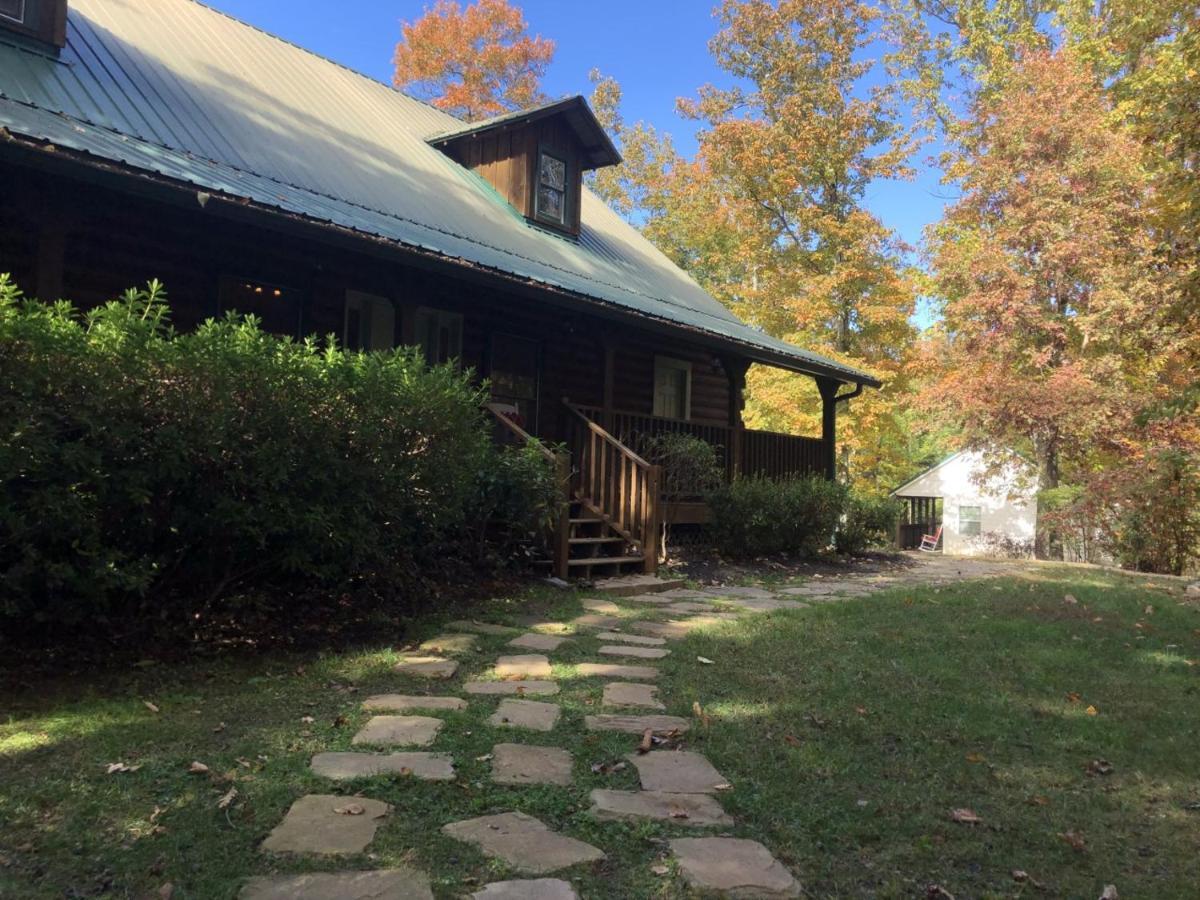 Barefoot Hills Hotel Dahlonega Kültér fotó